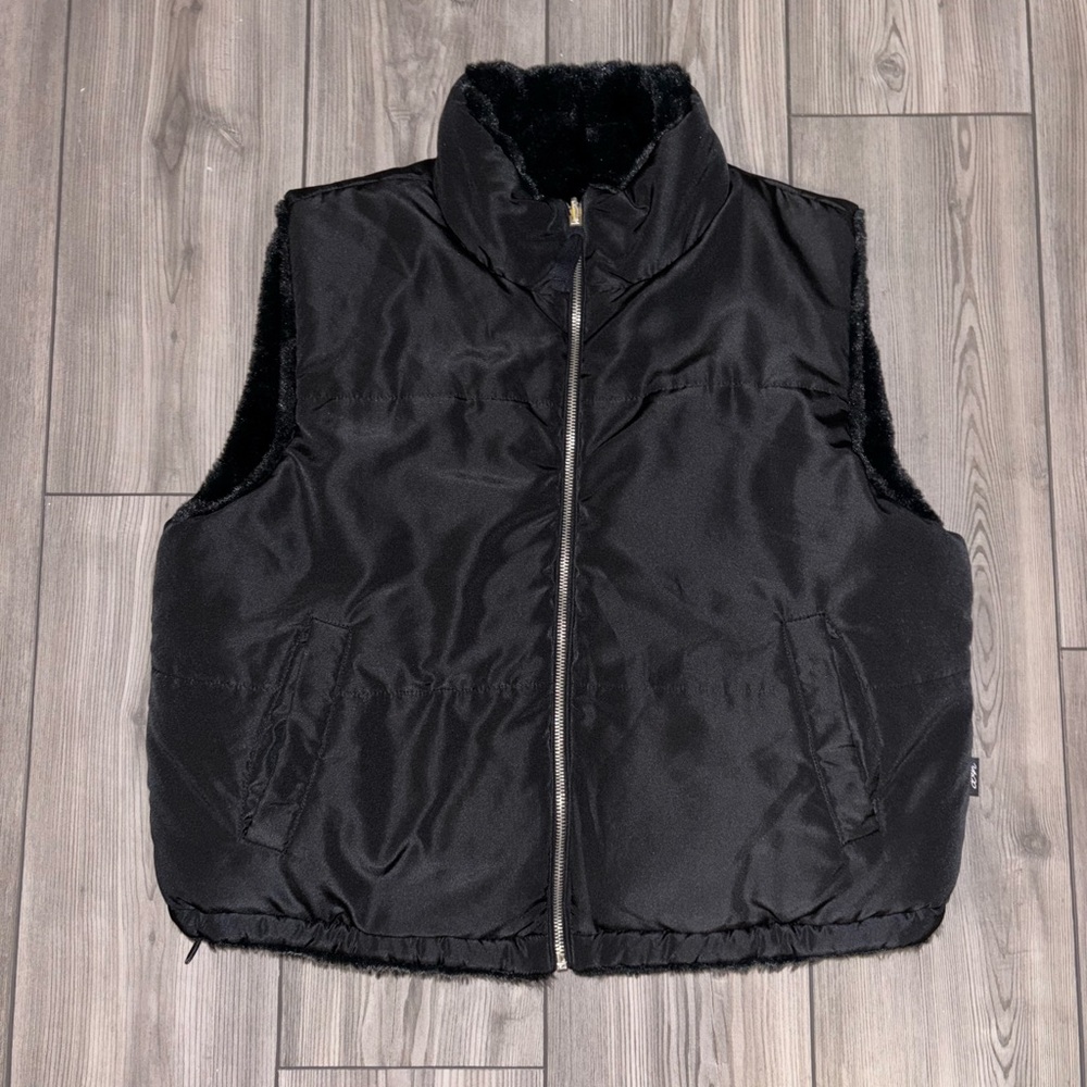 Women’s Reversible Black Puffer Vest